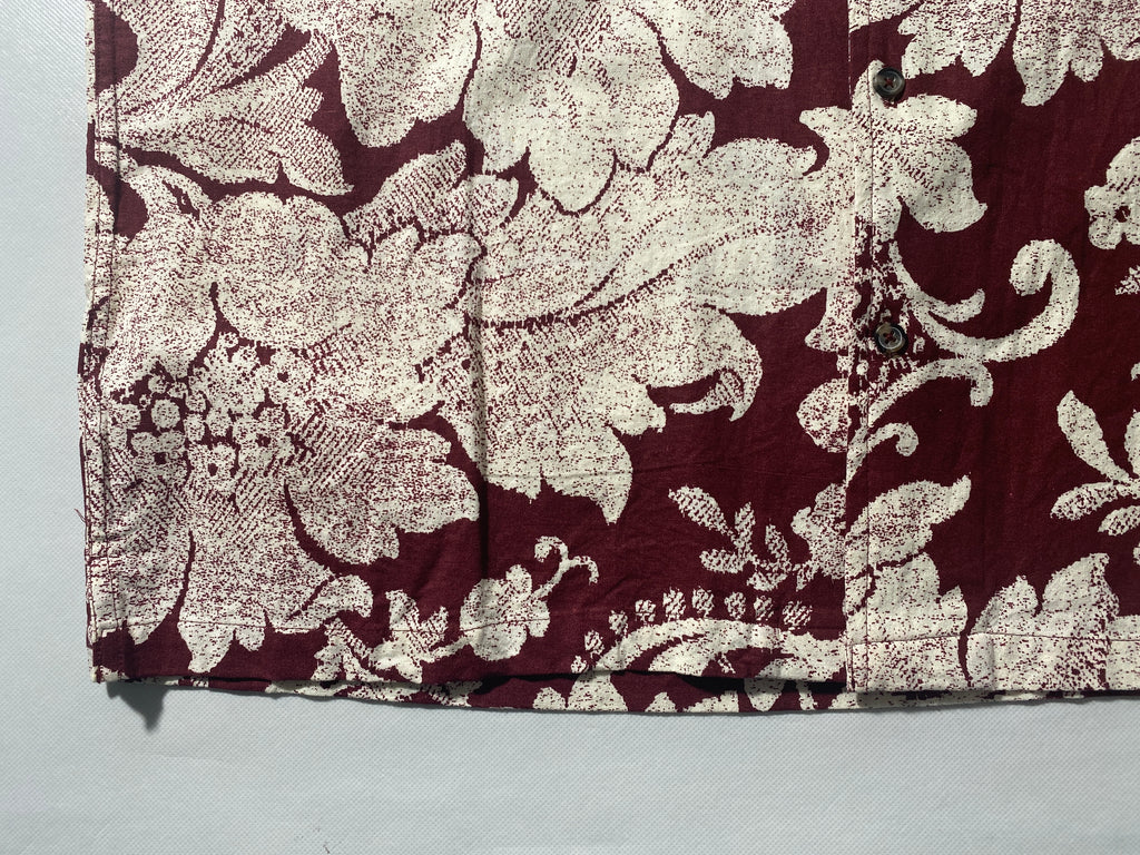 NEW- Size M Mens BDG Short Sleeve Button Down Shirt Cotton Maroon Paisley