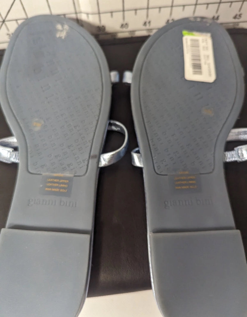 NEW - Size 9.5M Women's Gianni Bini Kaydie Sandals Slides Blue