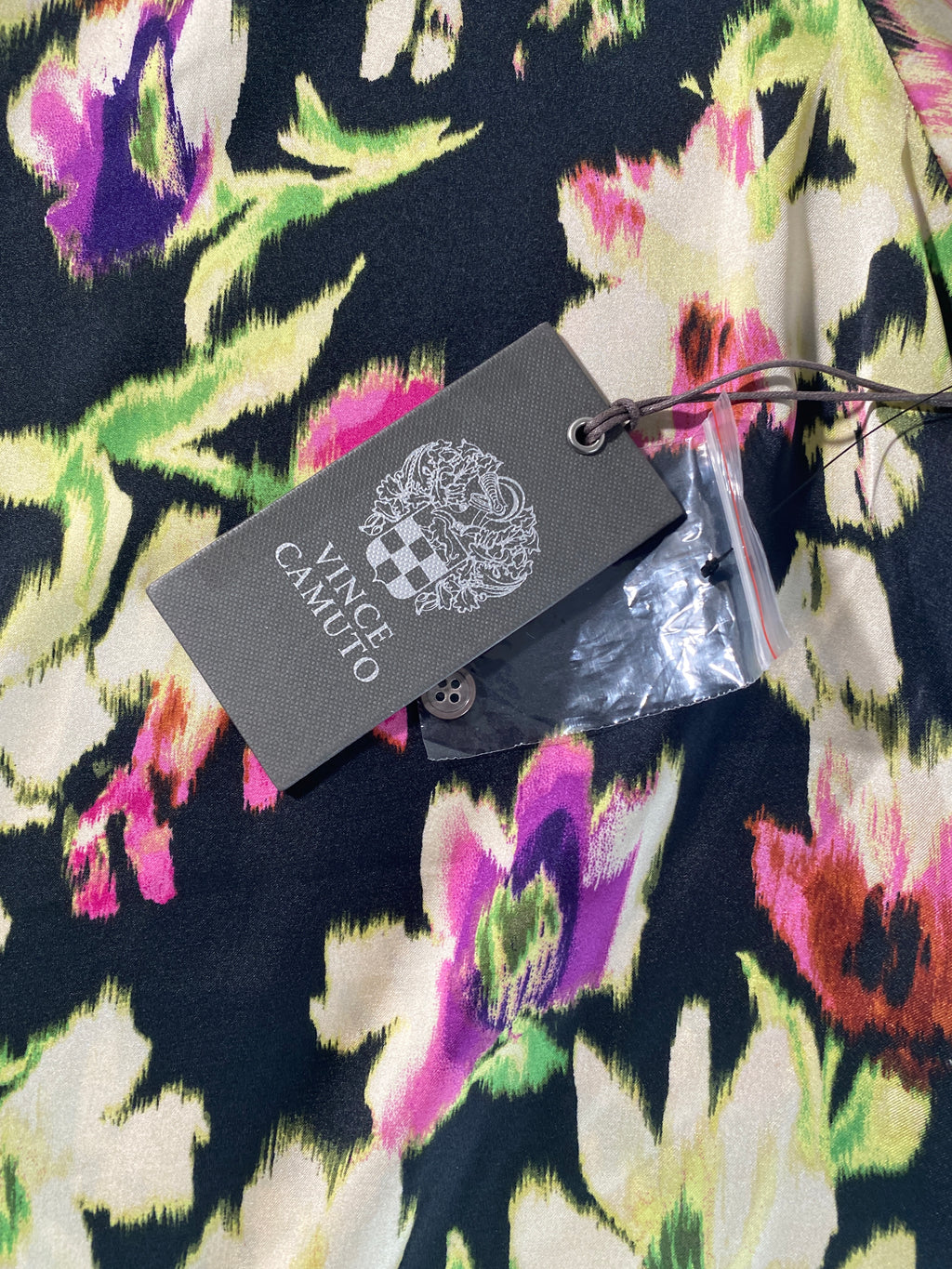NEW Plus Size 1X Vince Camuto Paradise Chic Black Floral Button Front Blouse $99