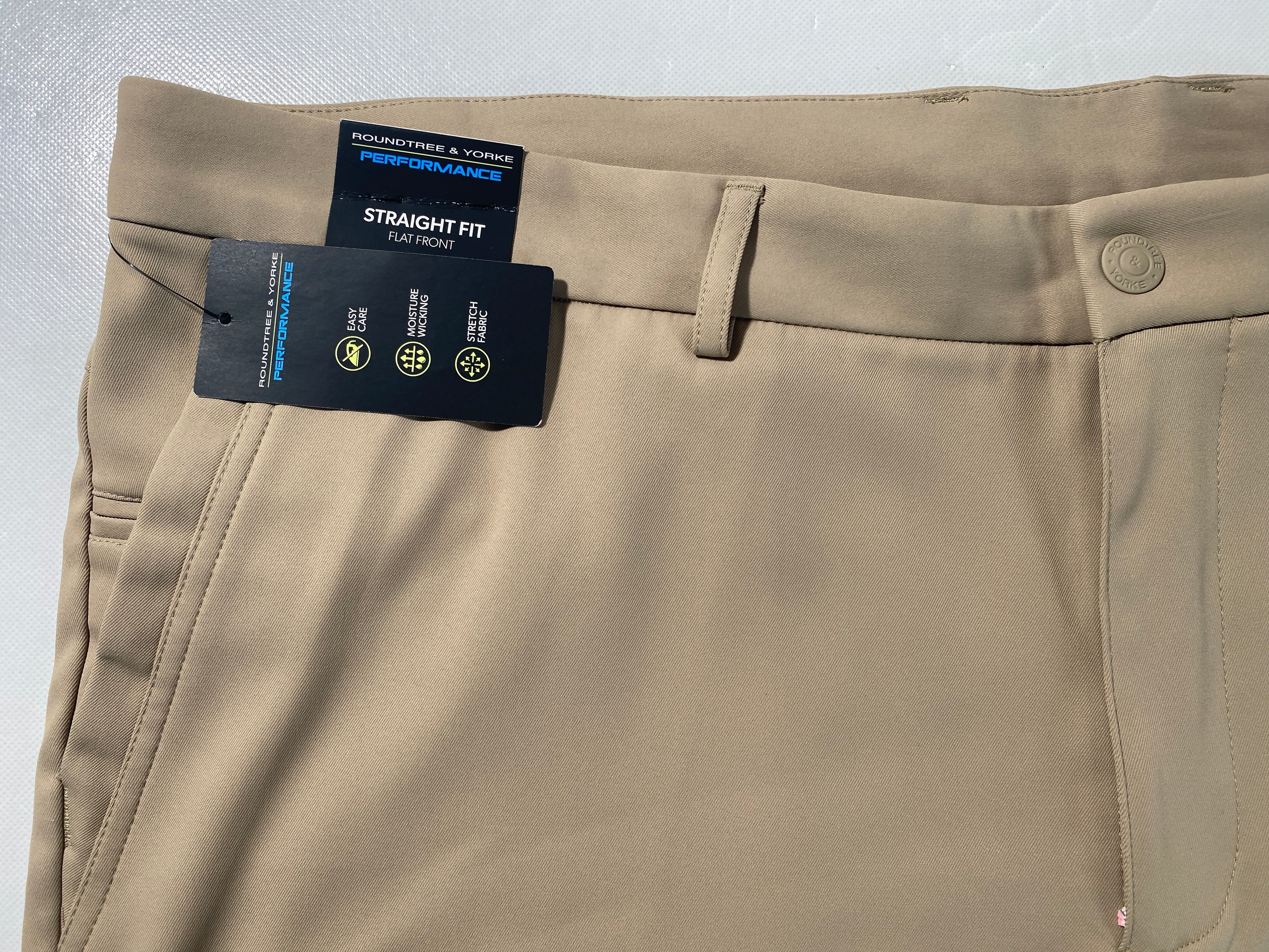 NEW Size 42 Mens Roundtree & Yorke Performance Chino Flat Shorts 8"I Khaki $50
