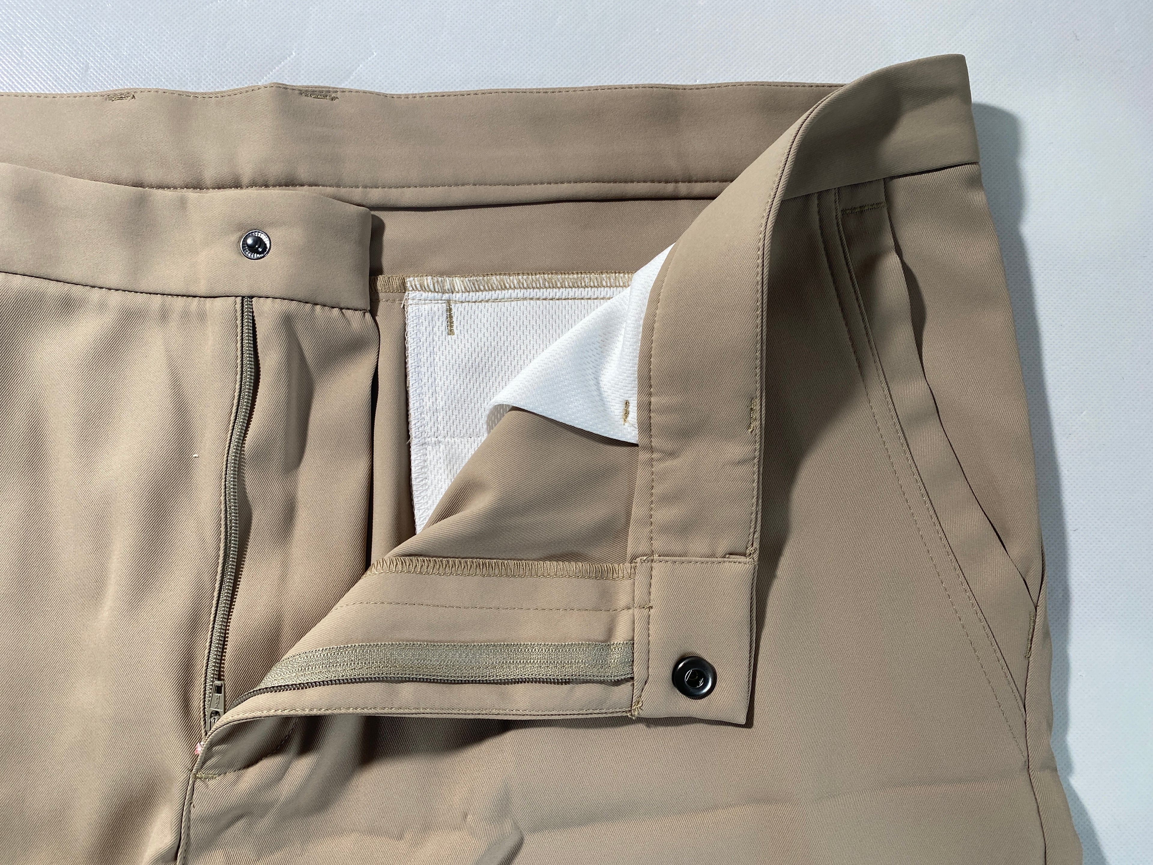 NEW Size 42 Mens Roundtree & Yorke Performance Chino Flat Shorts 8"I Khaki $50