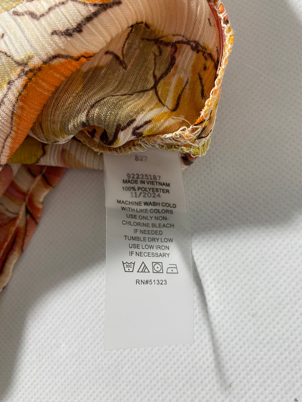 NEW Plus Size 1X Vince Camuto Split Tie Neck 3/4 Sleeve Orange Multi Blouse $89