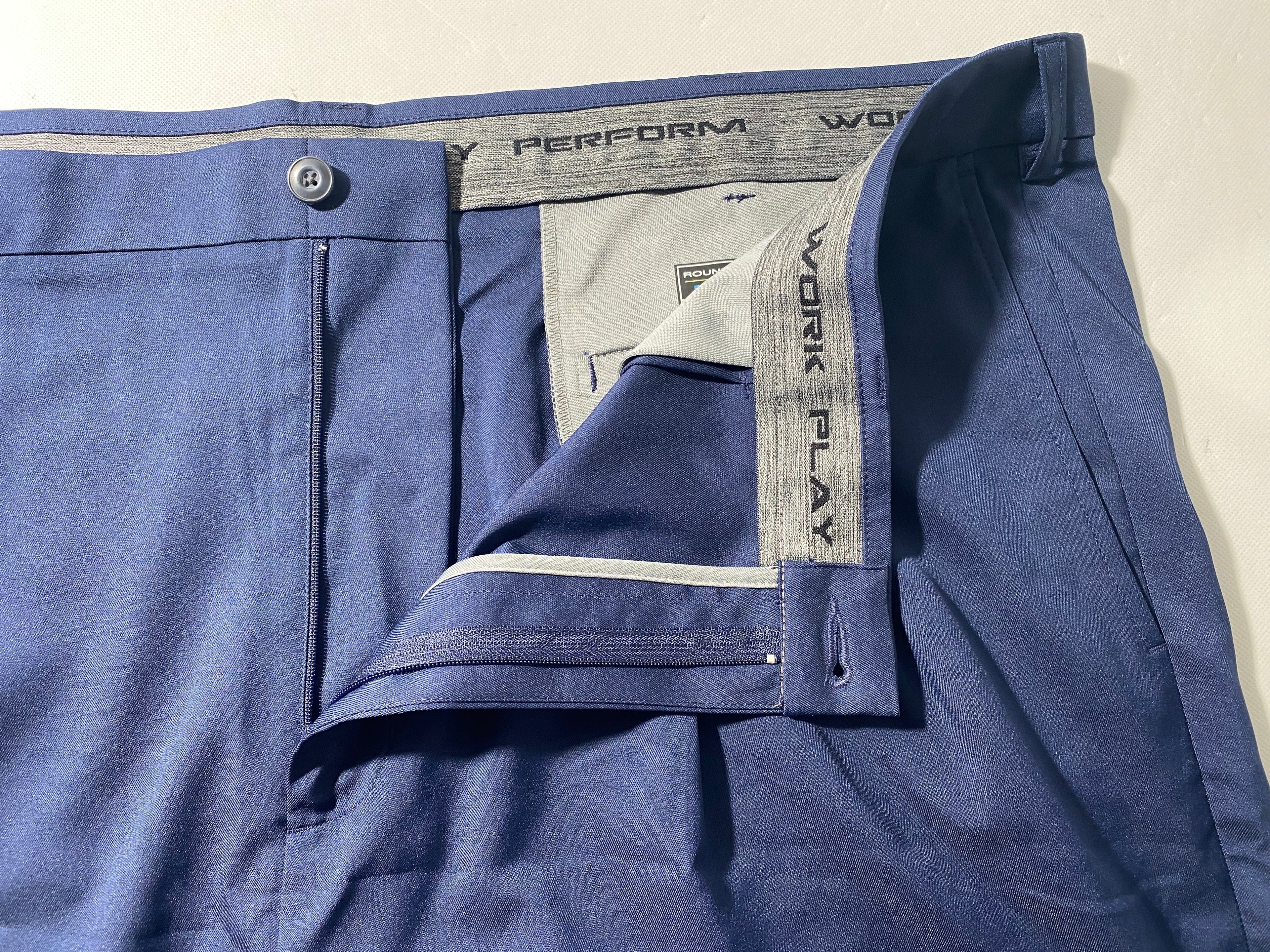 Size 46 Tall Men Roundtree & Yorke Performance Chino Pleated Shorts 11”I Navy