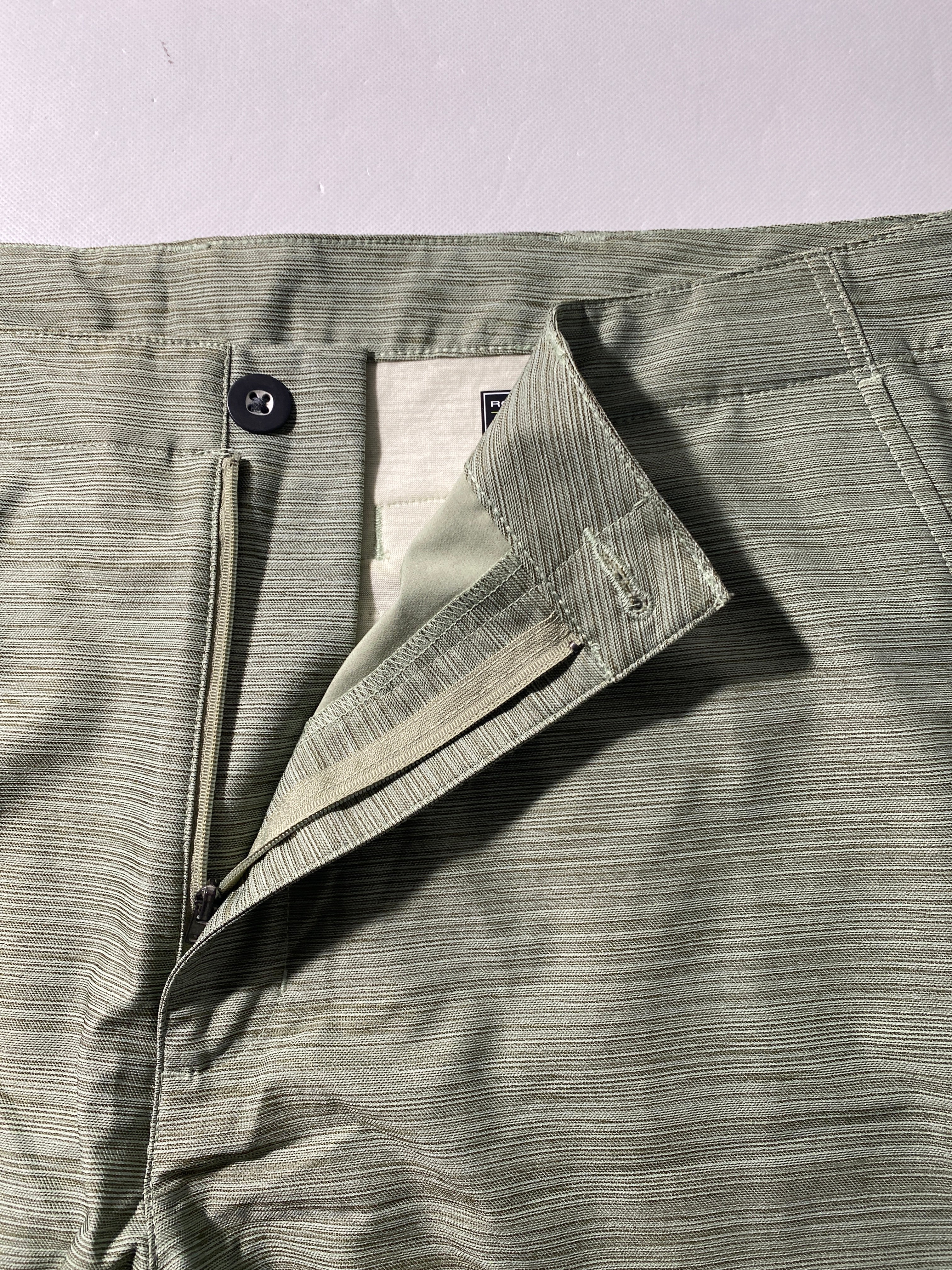 NEW Size 42 Mens Roundtree & Yorke Performance Chino Flat Shorts 9"I Olive $50