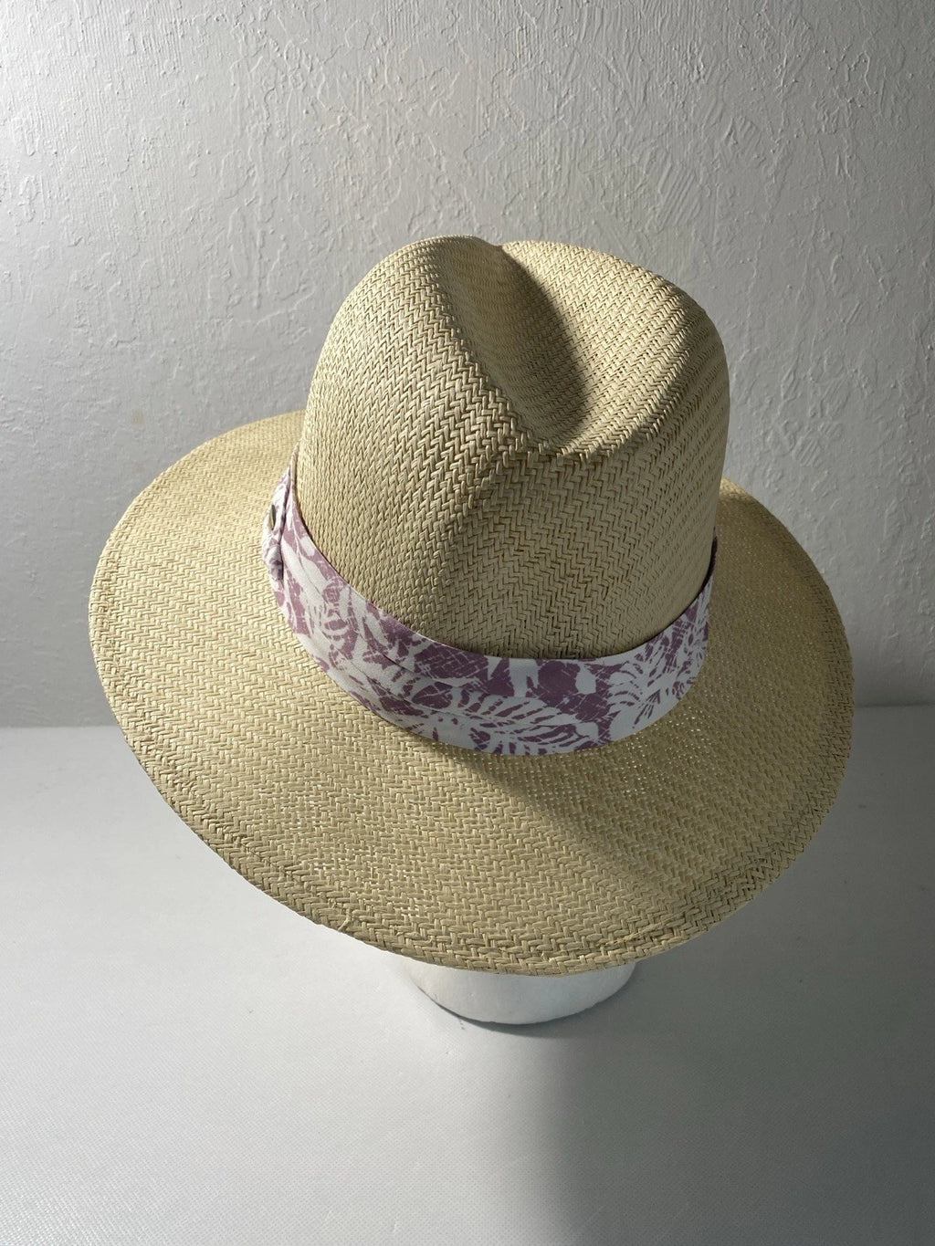 NEW with Tags Cremieux Blue Label Straw Purple Band with Logo Hat