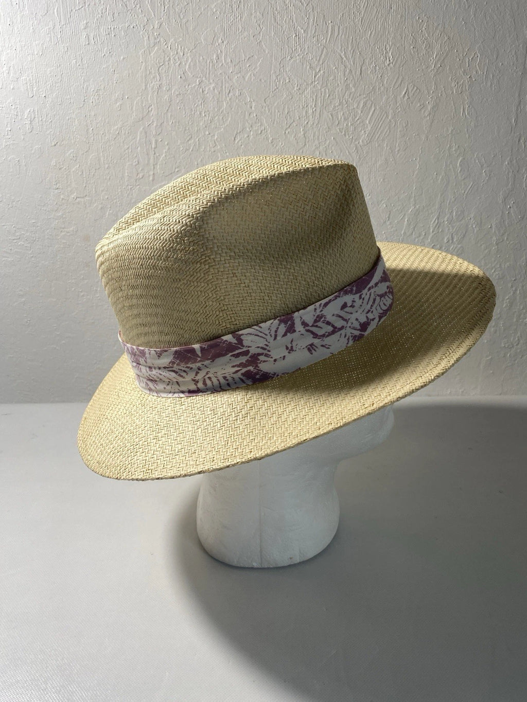 NEW with Tags Cremieux Blue Label Straw Purple Band with Logo Hat