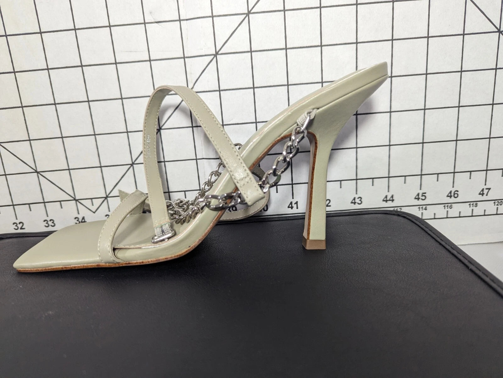 NEW Women's Gianni Bini Lukkah Chain Square Toe Stiletto Heeled Sandals